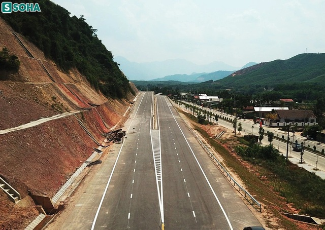  Tại sao tuyến cao tốc hơn 11.000 tỉ đồng nối Đà Nẵng - Huế chưa thể thông xe? - Ảnh 3.