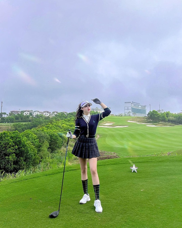 Gái xinh chơi golf: Người tốn cả trăm triệu, mỗi lần ra sân 1 bộ quần áo và quan điểm “ai cần gì thì tìm cái đó” - Ảnh 3.