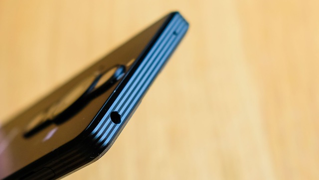 Đánh giá điện thoại siêu chụp hình Sony Xperia Pro-I: Smartphone đáng mơ ước nhưng không dành cho số đông - Ảnh 3.