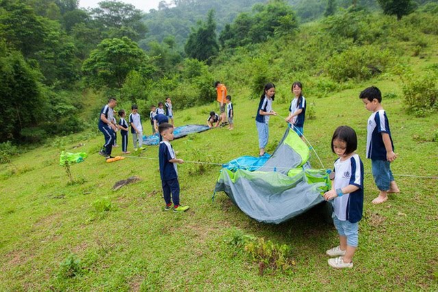 Cận cảnh ngôi trường trên đỉnh đồi đẹp như cổ tích tại Hà Nội: Học phí hơn 200 triệu/năm, đi học như đi nghỉ dưỡng - Ảnh 5.