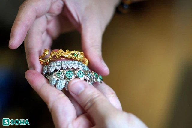 Chàng trai tạo trang sức kim cương cho răng, 400 triệu VNĐ/bộ: Khách hàng toàn người nổi tiếng - Ảnh 5.