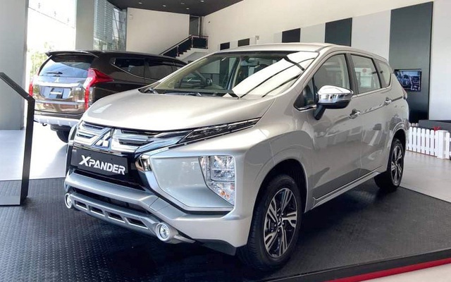 Mitsubishi Xpander giảm giá kỷ lục còn hơn 560 triệu đồng, quyết giữ ngôi vua doanh số trước bộ đôi Veloz và Avanza đang hot