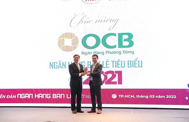 OCB nhận giải thưởng Ngân hàng Bán lẻ tiêu biểu năm 2021 - Ảnh 1.