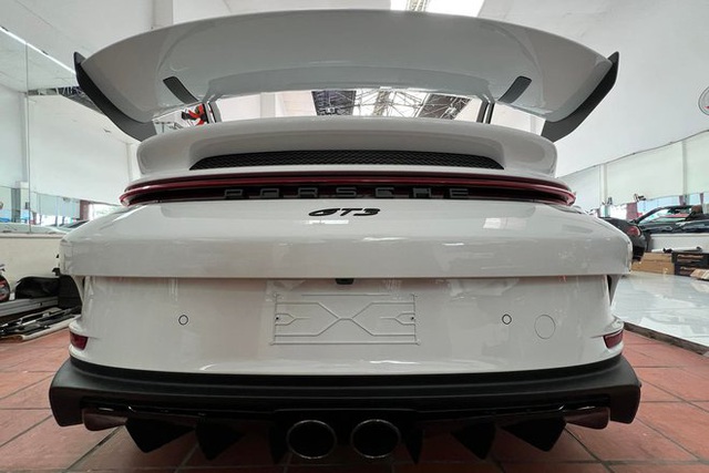 Không phải Cường Đô La, ông Đặng Lê Nguyên Vũ mới là người đầu tiên tậu xe sang Porsche 911 GT3 đời 2022 tại Việt Nam - Ảnh 3.