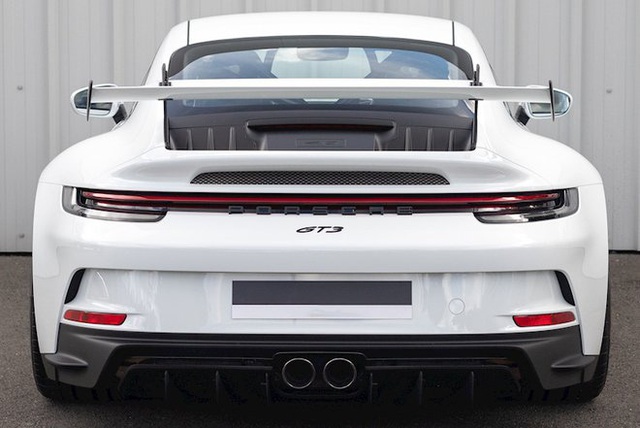 Không phải Cường Đô La, ông Đặng Lê Nguyên Vũ mới là người đầu tiên tậu xe sang Porsche 911 GT3 đời 2022 tại Việt Nam - Ảnh 4.