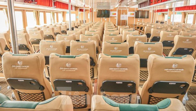 Cận cảnh tàu cao tốc sắp chở những hành khách đầu tiên đi tuyến Đà Nẵng – Lý Sơn - Ảnh 4.