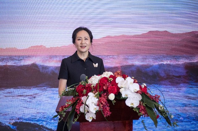 Công chúa Huawei lần đầu xuất hiện trở lại trước công chúng trong buổi báo cáo tài chính thường niên của Huawei - Ảnh 1.