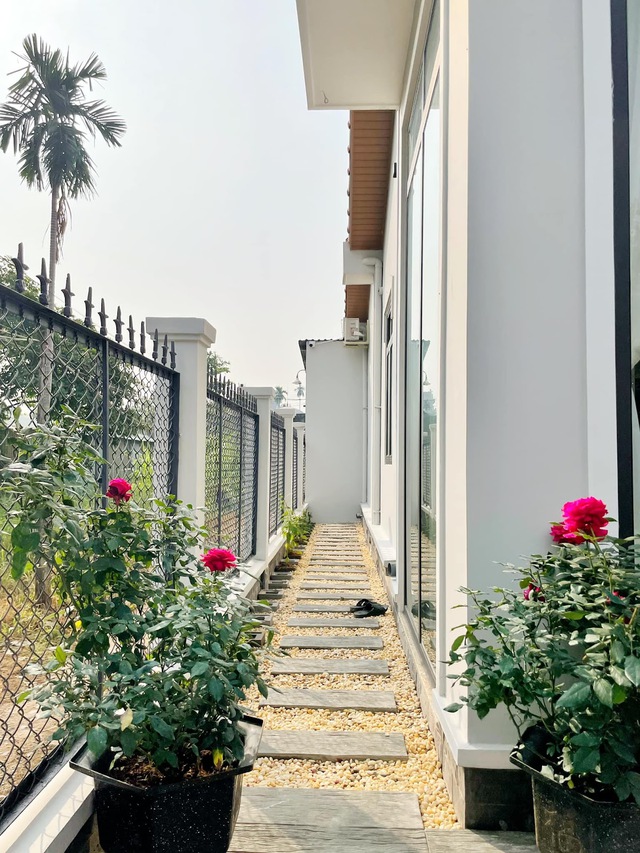 Bỏ 1,2 tỷ đồng để xây lại nhà 200m2, mẹ đơn thân thu nhập 3x triệu/tháng khiến mọi người trầm trồ: Không gian sống xanh, dịu êm giữa lòng Sài thành - Ảnh 25. Bỏ 1,2 tỷ đồng để xây lại nhà 200m2, mẹ đơn thân thu nhập 3x triệu/tháng khiến mọi người trầm trồ: Không gian sống xanh, dịu êm giữa lòng Sài thành - Ảnh 25.