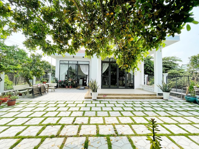 Bỏ 1,2 tỷ đồng để xây lại nhà 200m2, mẹ đơn thân thu nhập 3x triệu/tháng khiến mọi người trầm trồ: Không gian sống xanh, dịu êm giữa lòng Sài thành - Ảnh 4. Bỏ 1,2 tỷ đồng để xây lại nhà 200m2, mẹ đơn thân thu nhập 3x triệu/tháng khiến mọi người trầm trồ: Không gian sống xanh, dịu êm giữa lòng Sài thành - Ảnh 4.