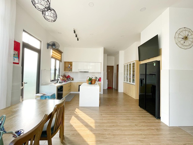 Bỏ 1,2 tỷ đồng để xây lại nhà 200m2, mẹ đơn thân thu nhập 3x triệu/tháng khiến mọi người trầm trồ: Không gian sống xanh, dịu êm giữa lòng Sài thành - Ảnh 14. Bỏ 1,2 tỷ đồng để xây lại nhà 200m2, mẹ đơn thân thu nhập 3x triệu/tháng khiến mọi người trầm trồ: Không gian sống xanh, dịu êm giữa lòng Sài thành - Ảnh 14.