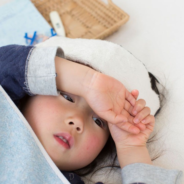 BS Trương Hữu Khanh: 4 lý do trẻ mắc COVID không quá nguy hiểm, cha mẹ không nên hốt hoảng - Ảnh 1. BS Trương Hữu Khanh: 4 lý do trẻ mắc COVID không quá nguy hiểm, cha mẹ không nên hốt hoảng - Ảnh 1.