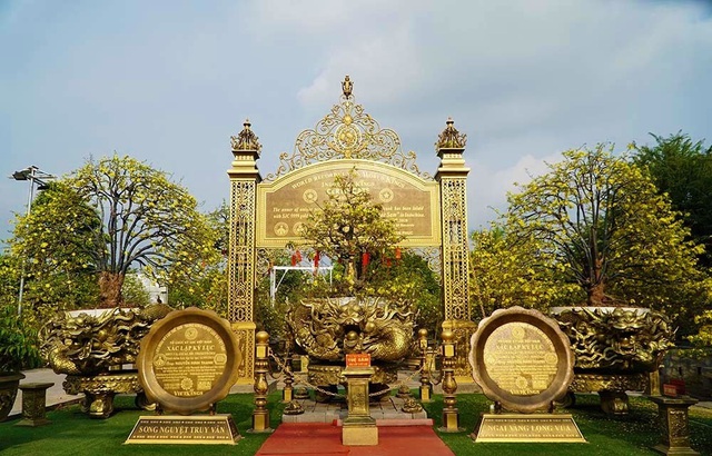 Đại gia Việt dát vàng SJC lên cây mai, dàn mai vàng bạc tỷ bất ngờ đạt kỷ lục thế giới - Ảnh 9.