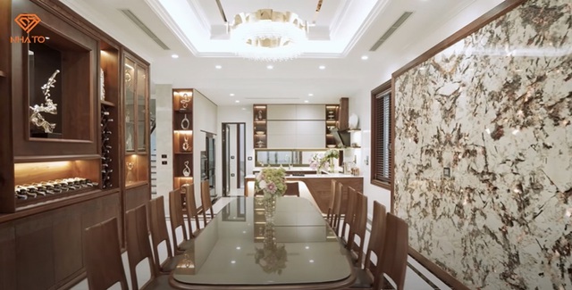 Siêu biệt thự 500 m2 chịu chơi bậc nhất Thái Nguyên: Bộ sofa cỡ đại đắt bằng cả một căn chung cư, phòng ăn gây ấn tượng mạnh mẽ với bức tường vô cùng đặc biệt - Ảnh 15.