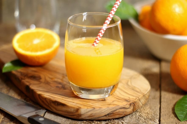 F0 uống nước cam giúp hồi phục nhanh: Nhưng có 4 thời điểm phải tránh - 5 kiểu người không nên uống kẻo gây hại nhiều cơ quan của cơ thể - Ảnh 3.