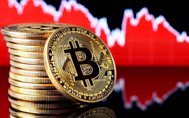 Bitcoin lao dốc, mất gần 4.000 USD/BTC trong 2 ngày