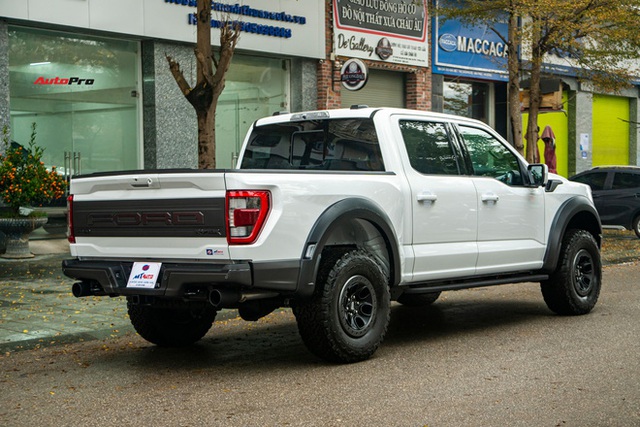 Chi tiết khủng long Ford F-150 Raptor 2022 đầu tiên Việt Nam: Mạnh 450 mã lực, dàn gầm khủng, nội thất ngợp đồ chơi đắt tiền - Ảnh 11.