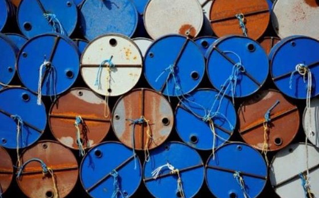 Giới kinh doanh đặt cược giá dầu có thể vượt 200 USD/thùng trong tháng này