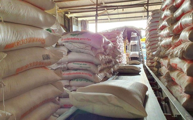 Việt Nam ưu đãi nhập khẩu 300.000 tấn gạo từ Campuchia với thuế suất đặc biệt  - Ảnh 1.