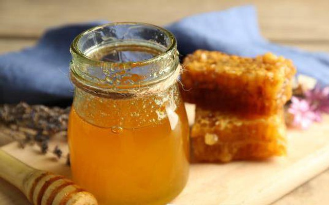 3 nhóm người nếu dùng mật ong không khác nào uống phải "thuốc độc": Cảnh báo 5 điều cấm kỵ khi uống nước mật ong kẻo rước bệnh, hại thân