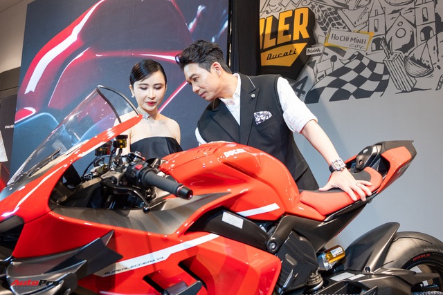 Minh Nhựa mua 5 chiếc Ducati giá gần 9 tỷ đồng cùng lúc: Siêu phẩm Superleggera V4 đầu tiên Việt Nam, số thứ tự là chi tiết đáng tiền - Ảnh 2.