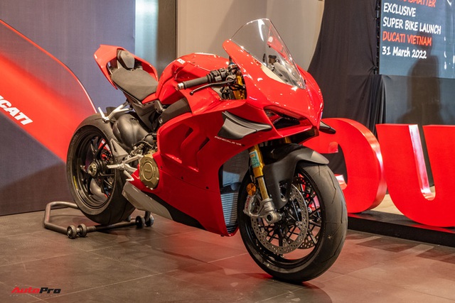 Minh Nhựa mua 5 chiếc Ducati giá gần 9 tỷ đồng cùng lúc: Siêu phẩm Superleggera V4 đầu tiên Việt Nam, số thứ tự là chi tiết đáng tiền - Ảnh 14.