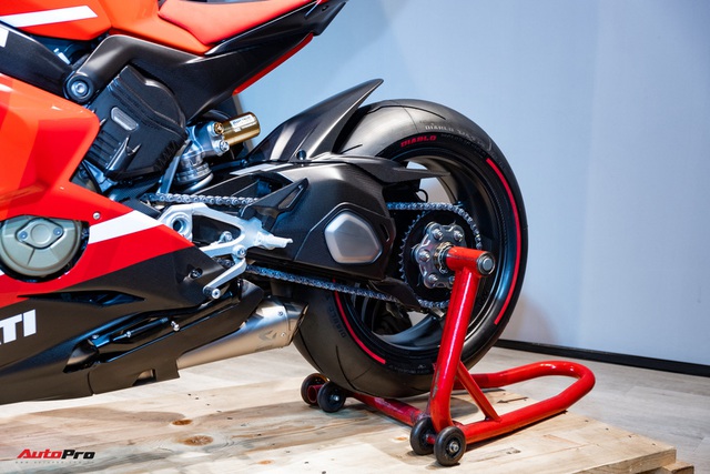 Minh Nhựa mua 5 chiếc Ducati giá gần 9 tỷ đồng cùng lúc: Siêu phẩm Superleggera V4 đầu tiên Việt Nam, số thứ tự là chi tiết đáng tiền - Ảnh 9.