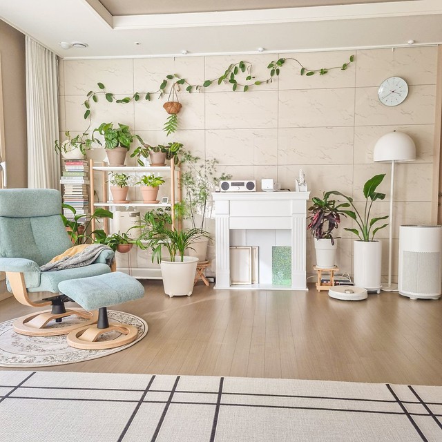 Thiết kế căn hộ theo phong cách tối giản, mẹ bỉm sữa Hàn Quốc biến phòng khách thành không gian vui chơi “đã đời” cho bé - Ảnh 1.