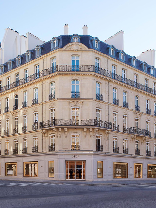CEO nâng tầm Dior từ “biểu tượng nước Pháp” thành siêu thương hiệu tăng trưởng nhanh nhất thế giới: Thuyết phục thành công tỷ phú LVMH thực hiện dự án “không tưởng” chỉ nhờ trực giác - Ảnh 1.