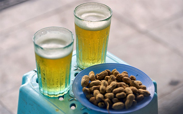 Hà Nội có chi phí uống bia vào loại rẻ nhất thế giới, chưa bằng 1/10 so với New York hay Dubai