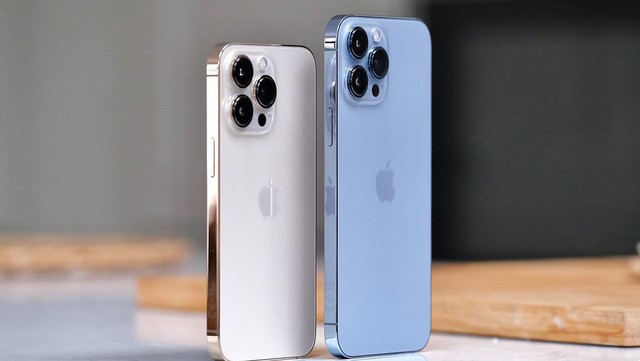 Thị phần Apple liên tục tăng, cửa hàng mở mới liên tục, chỉ có một dịch vụ phát triển chưa tương xứng - đây sẽ là mỏ vàng mới cho các nhà bán lẻ iPhone tại Việt Nam - Ảnh 1.