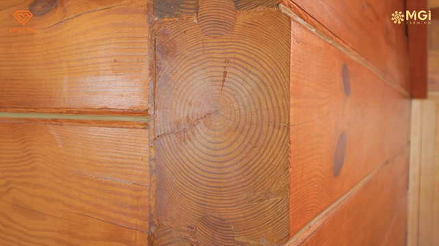 Choáng ngợp căn biệt thự Đà Lạt làm bằng 100% gỗ thông được rao bán hơn 50 tỷ đồng - Ảnh 17.