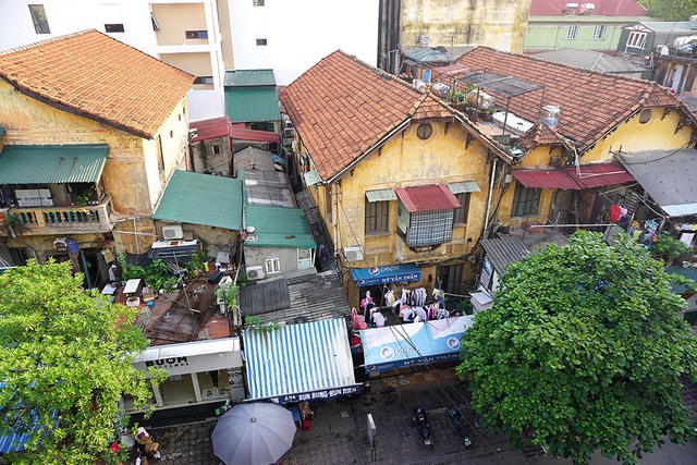 Cận cảnh một trong 600 căn biệt thự cổ được bán ở Hà Nội: Nửa tỷ một mét vuông, 7 phòng ngủ, mặt tiền đắc địa  - Ảnh 3.