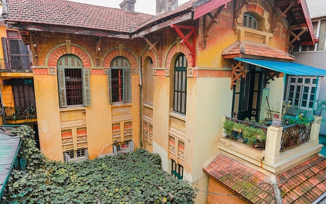 Cận cảnh một trong 600 căn biệt thự cổ được bán ở Hà Nội: Nửa tỷ một mét vuông, 7 phòng ngủ, mặt tiền đắc địa