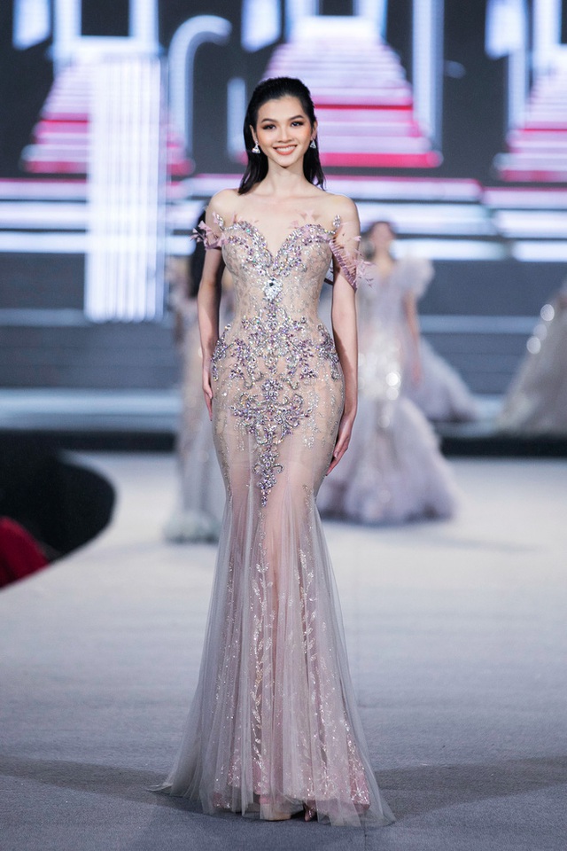 Quân đoàn hoa hậu đọ sắc gắt trong sự kiện Miss World: Lương Thuỳ Linh - Tiểu Vy khoe body nét căng, spotlight là 1 cặp đôi sắp cưới! - Ảnh 13.