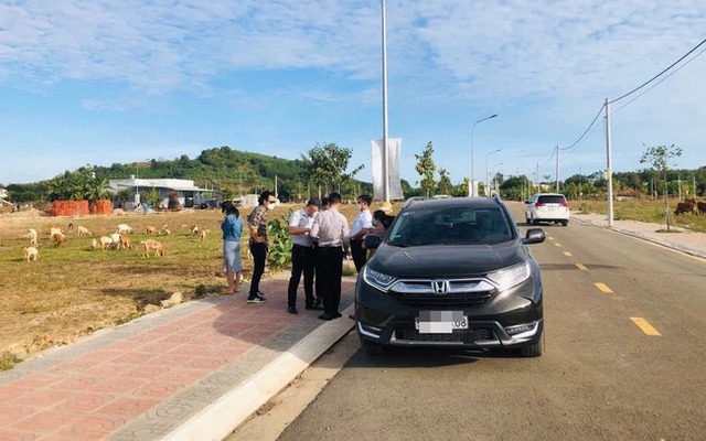 Bất động sản vùng ven Tp.HCM có bị “bơm thổi” theo quy hoạch? - Ảnh 1.