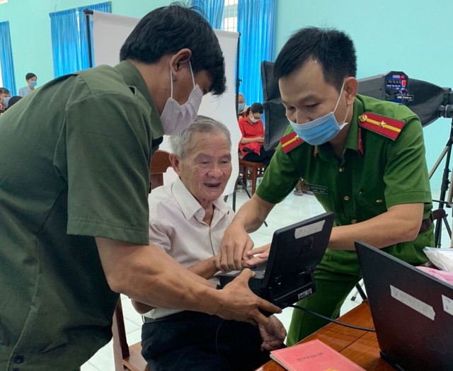 Chủ tịch MK Group và hành trình kỳ diệu của 60 triệu căn cước công dân mang ‘trái tim Việt Nam’ - Ảnh 8.