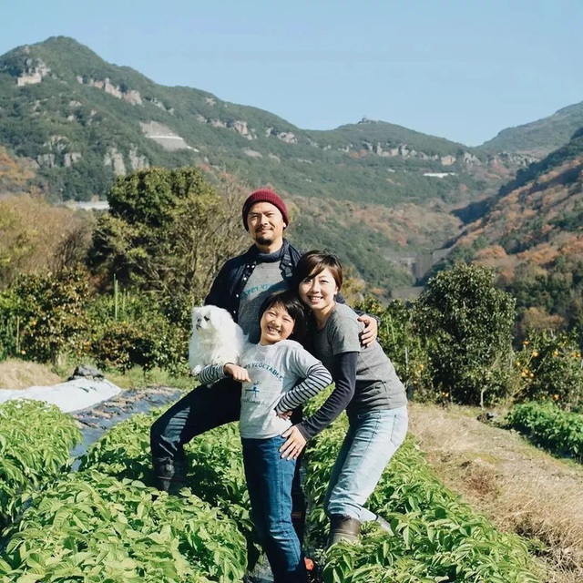 Sau trận động đất lớn ở Nhật, đôi vợ chồng đã bỏ công việc thành phố, cùng con gái về nông thôn trồng rau làm vườn - Ảnh 13.