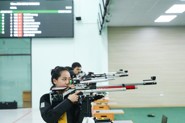  Lộ diện tay súng hot girl - niềm hy vọng giành HCV SEA Games của Việt Nam - Ảnh 13.