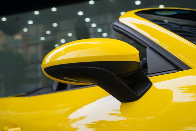 1 năm tuổi, Porsche 718 Boxster “lướt nhẹ” 7.000km được rao bán với giá hơn 5 tỷ đồng - Ảnh 10.