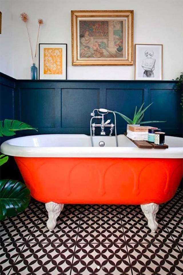 Cho phòng tắm gia đình thêm phần rực rỡ với điểm nhấn là chiếc bồn tắm đầy màu sắc - Ảnh 6.