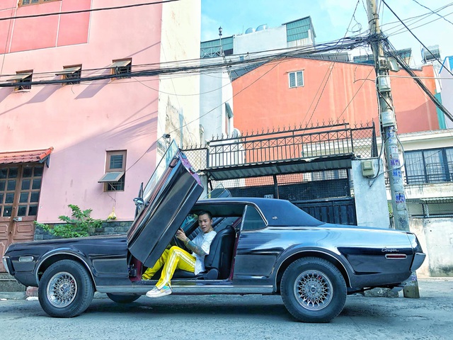 Cuộc sống như ông hoàng của rapper số 1 Việt Nam: Kim cương hàng hiệu dát đầy mình cũng chưa bằng BST ô tô cổ và căn nhà 2 mặt tiền 28 tỷ - Ảnh 7.