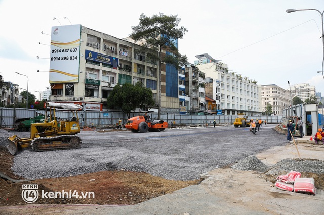  Người dân tại “đất vàng” TP.HCM vui mừng khi rào chắn công trình Metro sắp được tháo dỡ sau 8 năm - Ảnh 18.