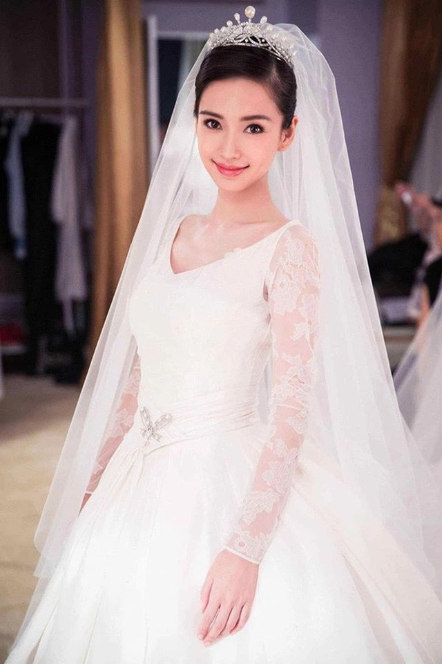 Cả chi phí đám cưới Son Ye Jin không bằng 1 góc váy cưới của Angela Baby, ai dè cả 2 đều chỉ bằng số lẻ đầm của mỹ nhân này - Ảnh 3.
