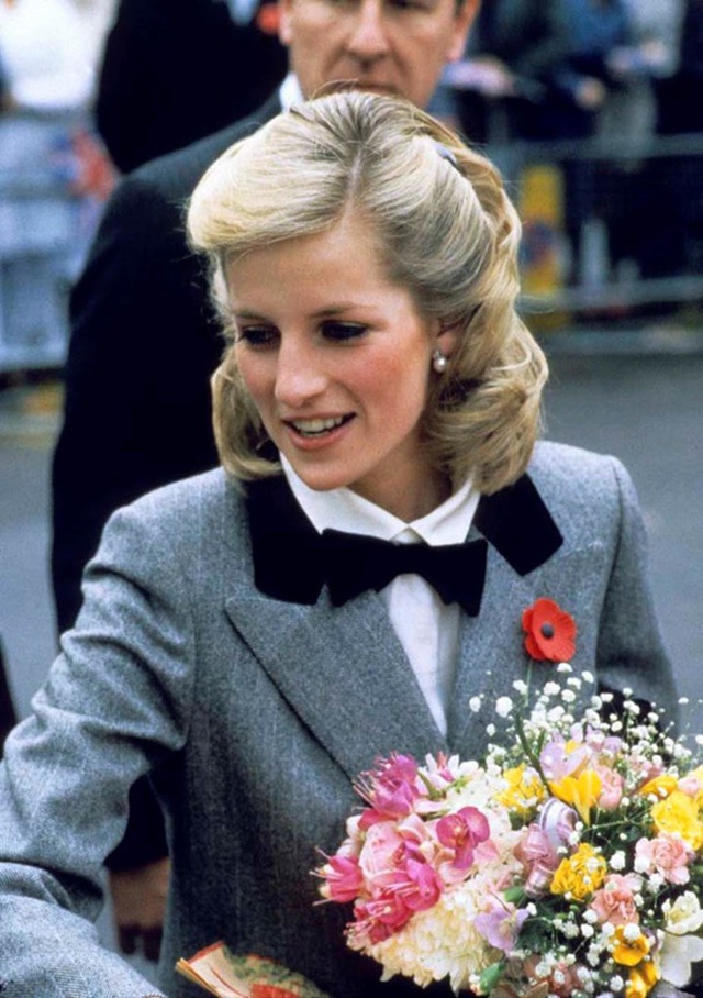 Tại sao Công nương Diana rất ít khi để tóc dài, nguyên nhân liên quan đến Nữ hoàng Anh? - Ảnh 4.