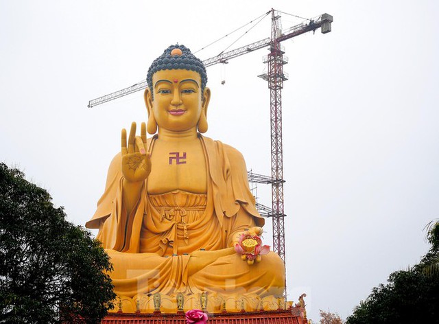  Chiêm ngưỡng Đại tượng Phật cao nhất Đông Nam Á ở Hà Nội có trái tim ngọc nặng hơn 1 tấn  - Ảnh 1.