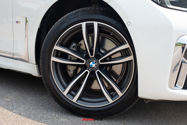 Mua xe ‘muộn’ 3 năm, chủ nhân BMW 730Li có thể tiết kiệm được tới cả tỷ đồng - Ảnh 13.