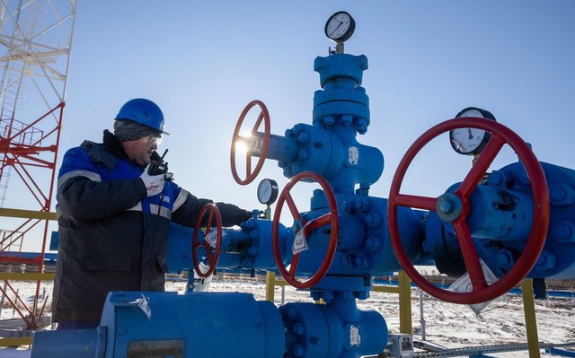 EU sẽ 'dứt áo' loại bỏ dầu Nga vào cuối năm nay?