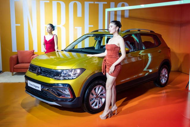 Ra mắt Volkswagen T-Cross 2022 tại Việt Nam: 2 phiên bản, giá cao nhất 1,3 tỷ đồng, tham vọng lấy thị phần của Peugeot 2008 - Ảnh 20.