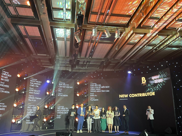 OCB nhận giải thưởng New Contributor - TOP 10 chiến dịch truyền thông tiêu biểu trên mạng xã hội 2021 - Ảnh 2.