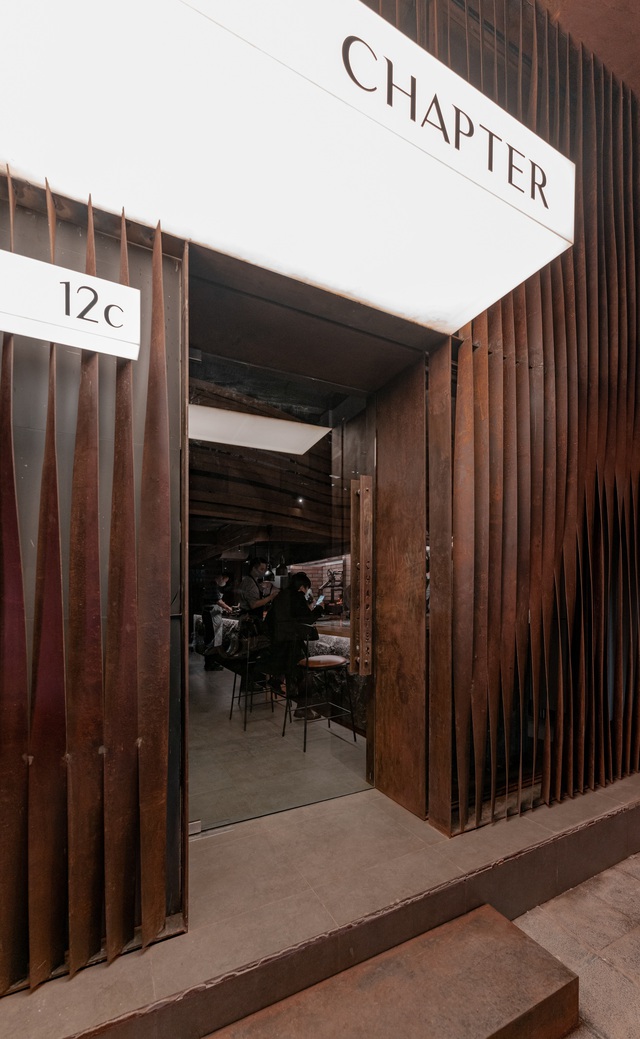 Chiêm ngưỡng nhà hàng Việt Nam vừa xuất sắc đoạt giải thưởng kiến trúc quốc tế: Không gian tinh tế và mộc mạc giữa lòng phố cổ Hà Nội - Ảnh 2.